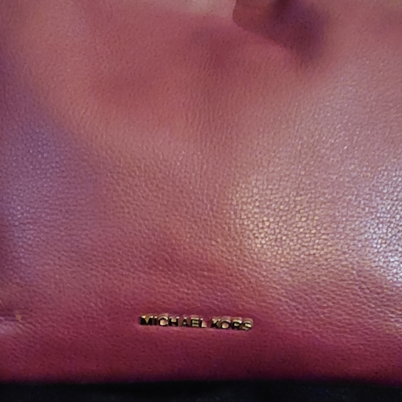 Michael Kors Raven Merlot Large Pebble Leather Shoulder Bag - Picture 2 of 15